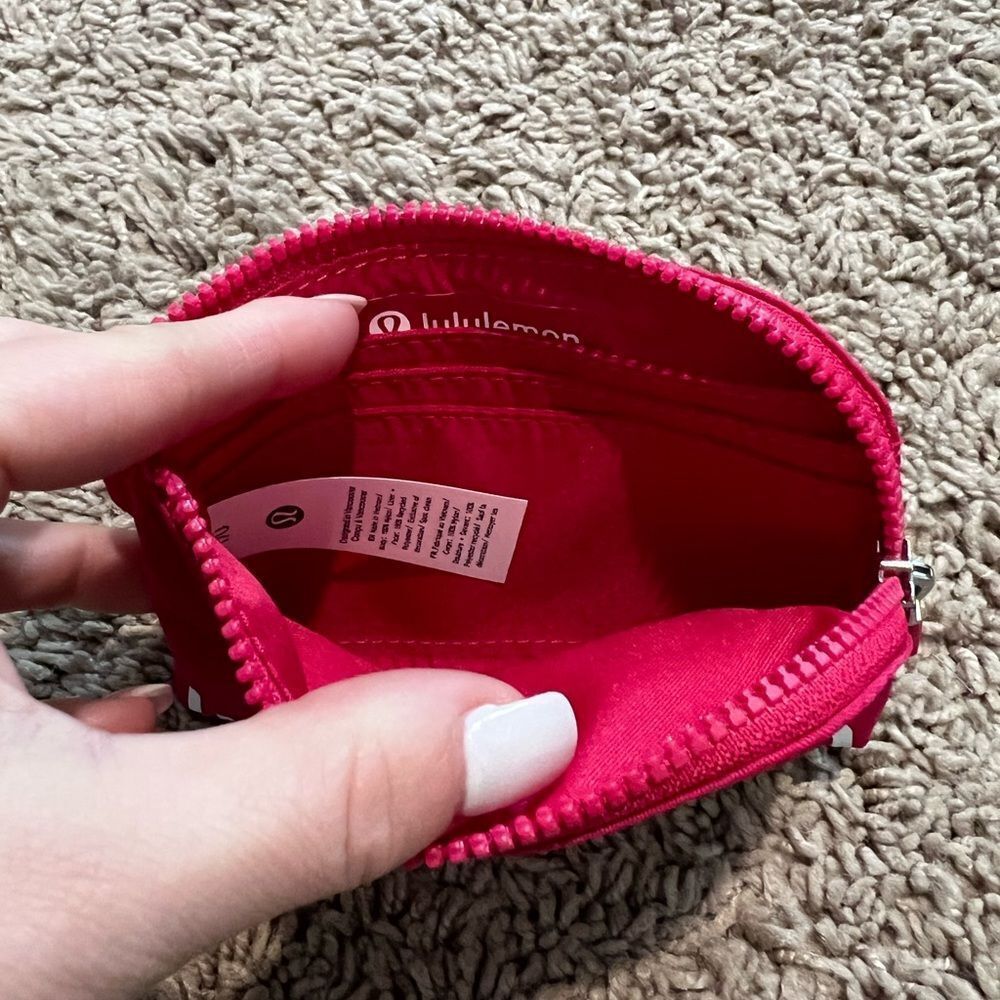 Lululemon Clippable Card Pouch - Picture 9 of 12